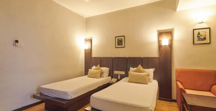 אחמדאבאד Hotel Pinnacle מראה חיצוני תמונה