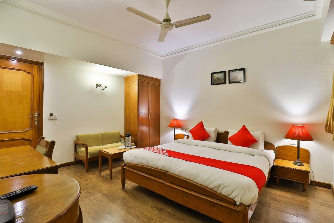 אחמדאבאד Hotel Pinnacle מראה חיצוני תמונה